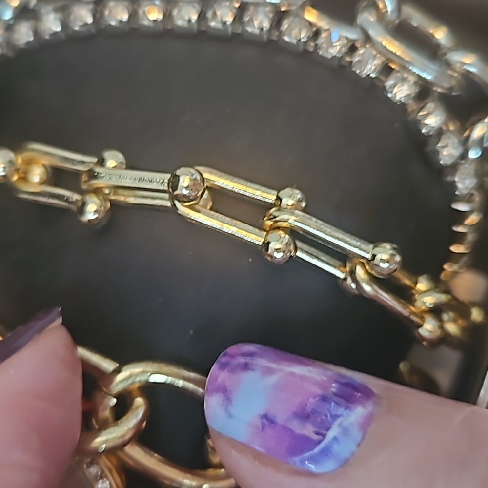 KENDALL & KYLIE  Watch and Bracelet gift 🎁 set - Picture 7 of 13